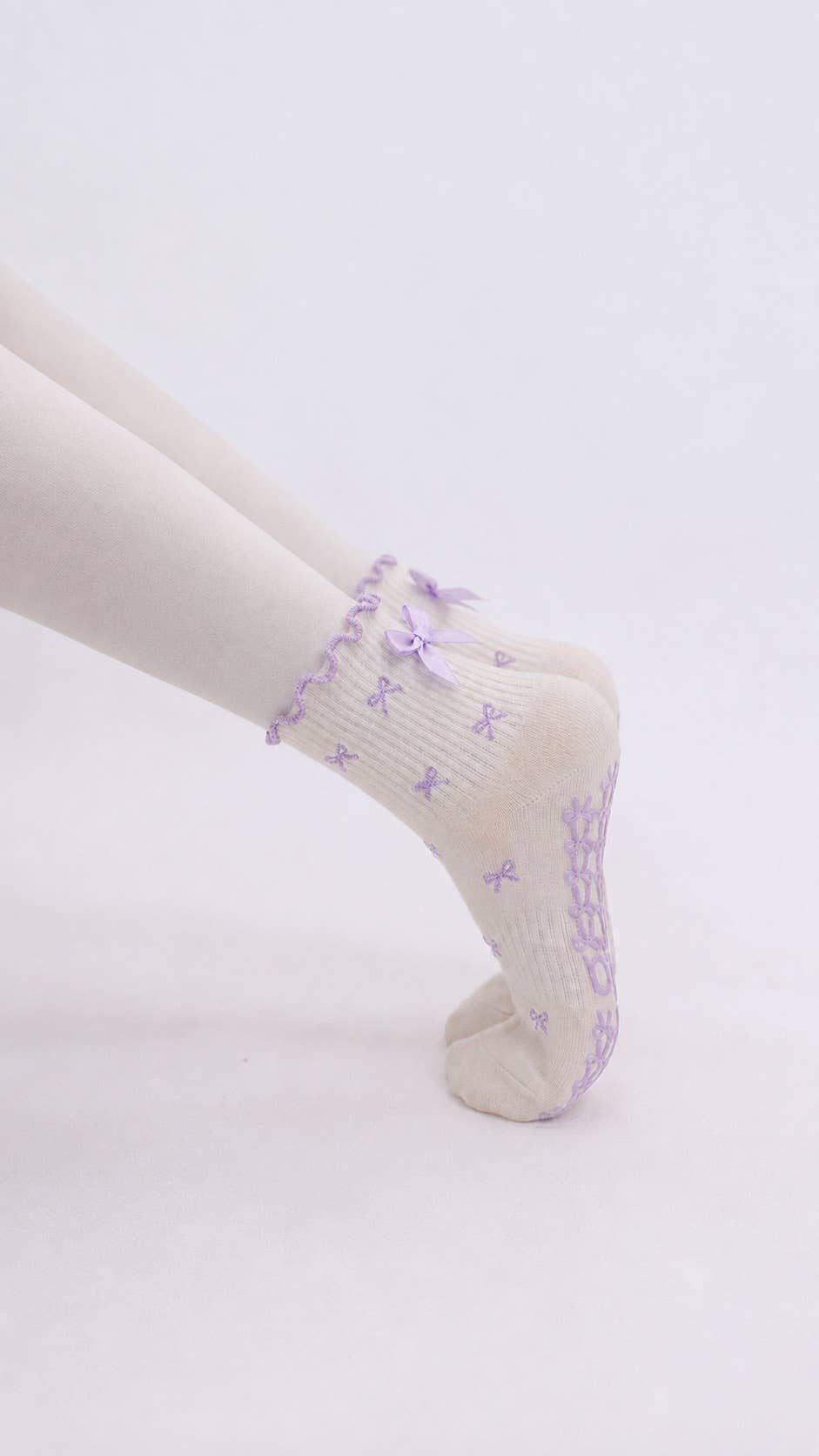 Lavender Bow Pattern Grip Sock Non-Slip Pilates & Barre Sock